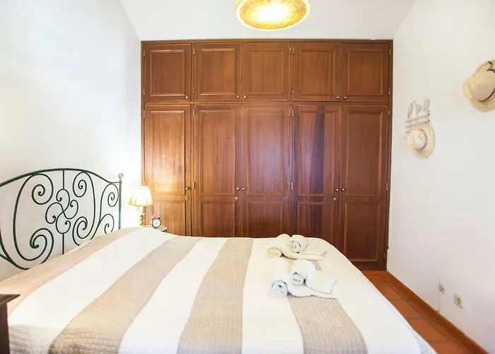 Dom wakacyjny Beautiful Country House&romantic Garden Sintra